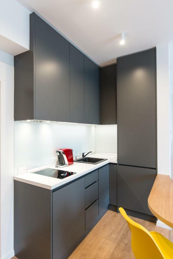 Arbans Elegant Apartment In The City Center บูคาเรสต์ ภายนอก รูปภาพ