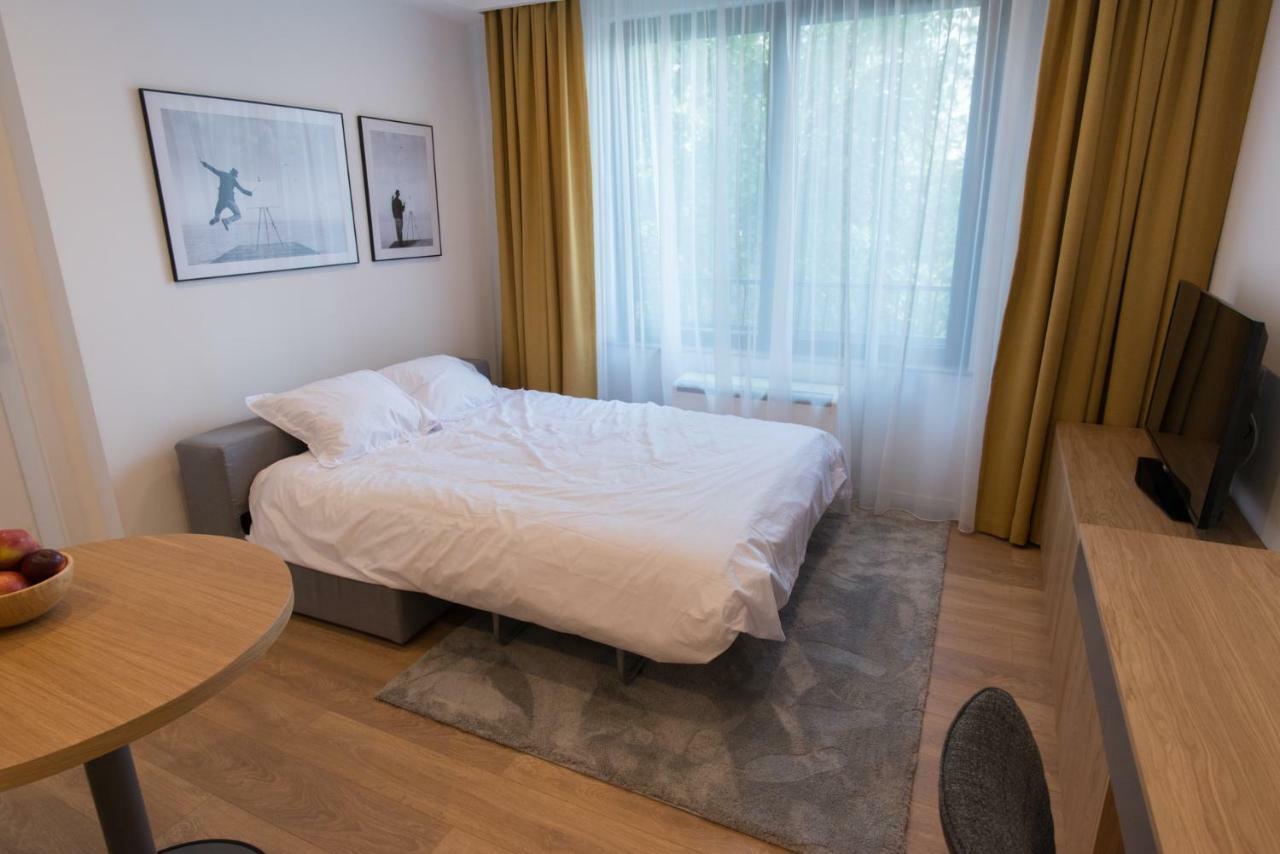 Arbans Elegant Apartment In The City Center บูคาเรสต์ ภายนอก รูปภาพ