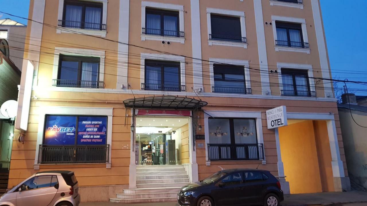 Arbans Elegant Apartment In The City Center บูคาเรสต์ ภายนอก รูปภาพ