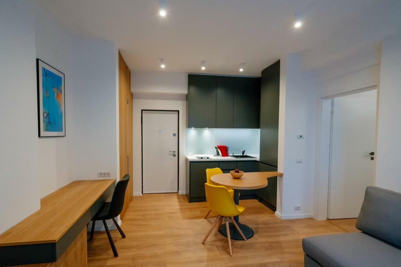 Arbans Elegant Apartment In The City Center บูคาเรสต์ ภายนอก รูปภาพ
