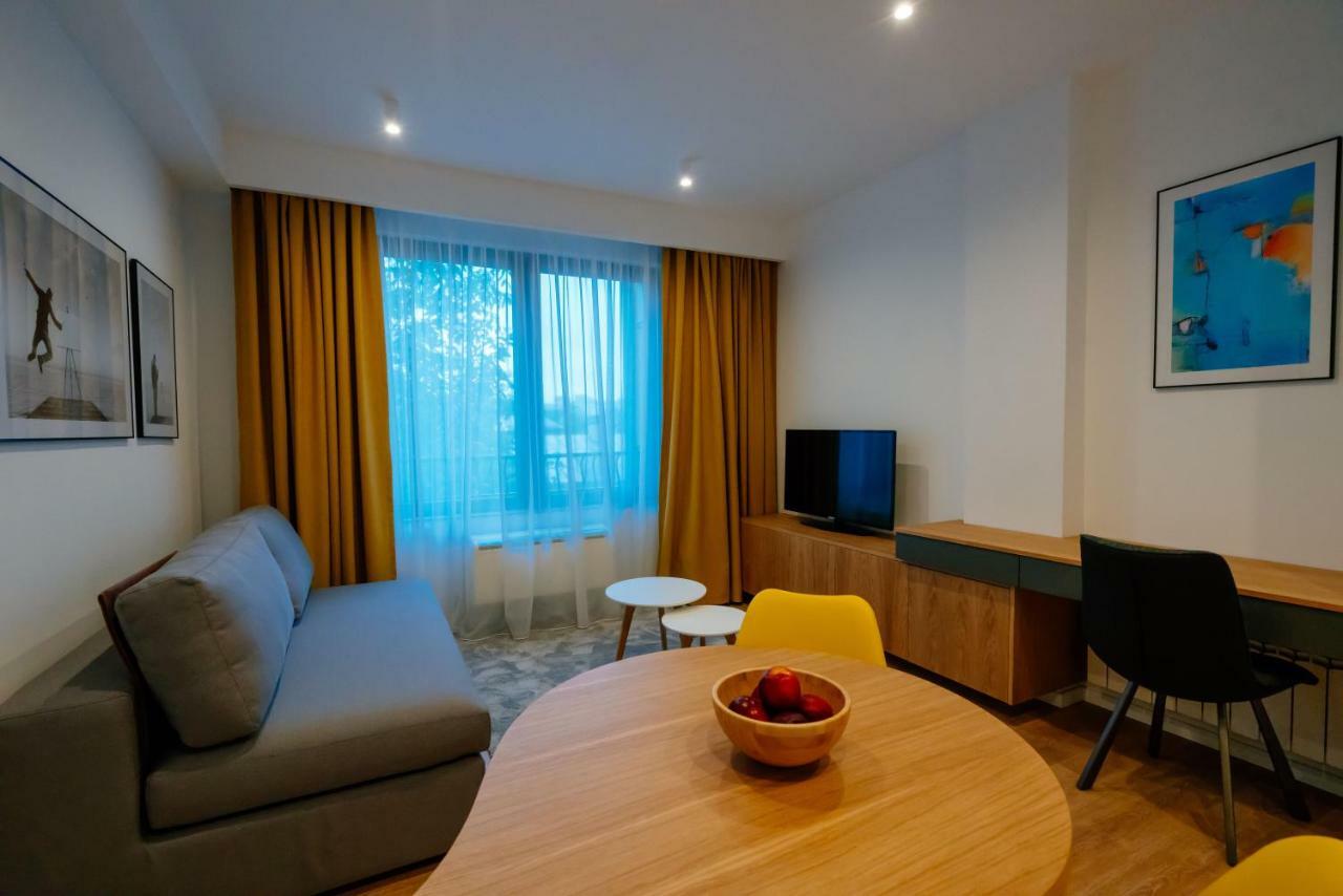 Arbans Elegant Apartment In The City Center บูคาเรสต์ ภายนอก รูปภาพ